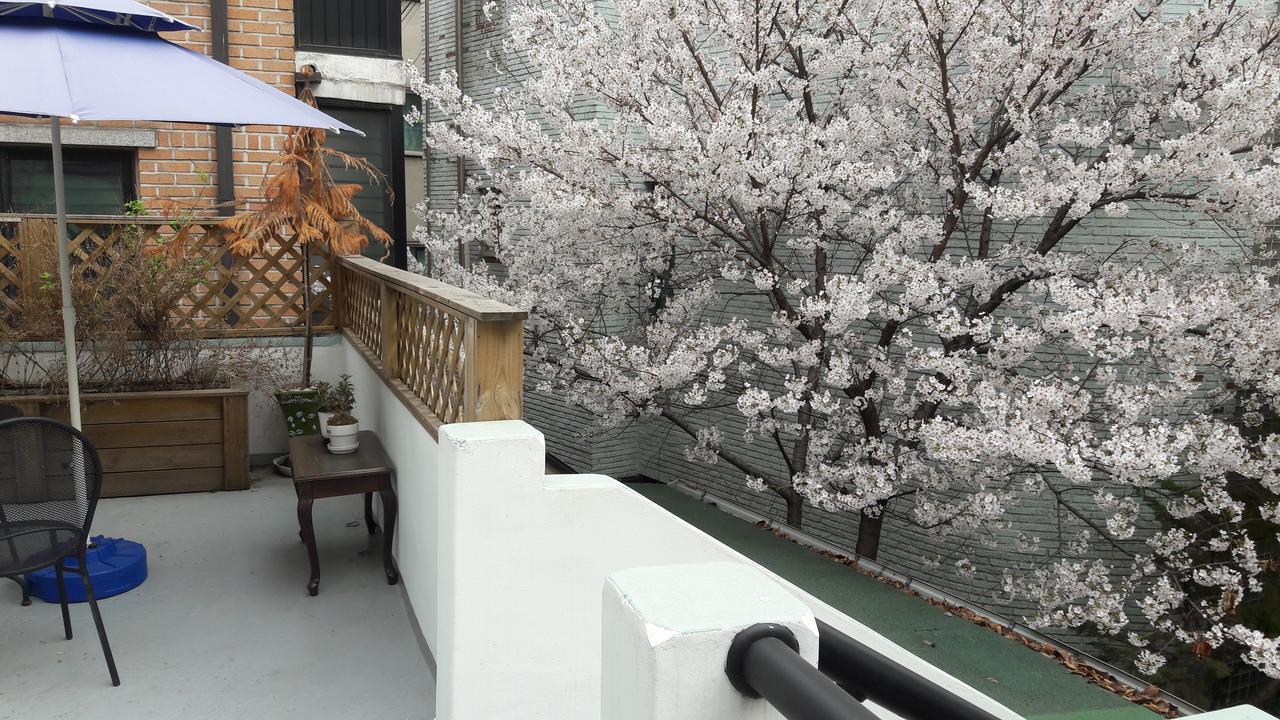 Oh My Guesthouse โซล ภายนอก รูปภาพ