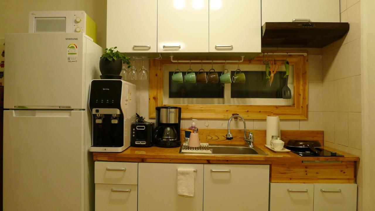 Oh My Guesthouse โซล ภายนอก รูปภาพ